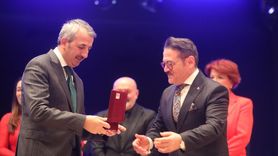 Alevilik ve Bektaşilik Sempozyumu'nda Hz. Ali Selamlaması Dinletisi Gerçekleşti