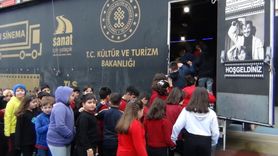 Darıca'da Gezen Sinema Tırı Heyecanı