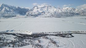 Karla Kaplanan Munzur Vadisi'nin Büyüleyici Manzarası