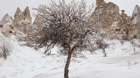 Kapadokya'nın Peribacaları Karla Kaplandı
