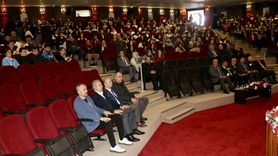 Trabzon'da "İstiklal Marşı ve Mehmet Akif" Paneli Düzenlendi