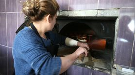 Zorlukların Üstesinden Gelen Fırıncı Kadın