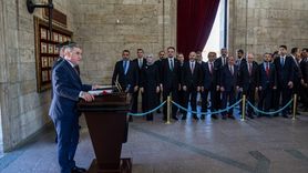 Gençlik Ve Spor Bakanı Osman Aşkın Bak Anıtkabir’i Ziyaret Etti