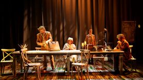 İstanbul Devlet Tiyatrosu 'Vanya Dayı' ile Seyirci Karşısında