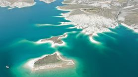 Atatürk Baraj Gölü'ndeki Adacıklar Maldivler'i Anımsatıyor