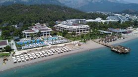 Bodrum ve Kemer'de Plajlarda Yoğunluk Devam Ediyor