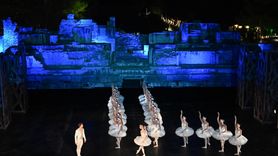 Efes Opera ve Bale Festivali 'Kuğu Gölü' ile Açıldı