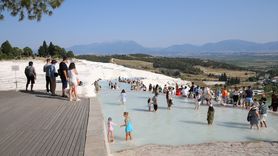 Pamukkale'de Bayram Tatili Ziyaretçi Rekoru