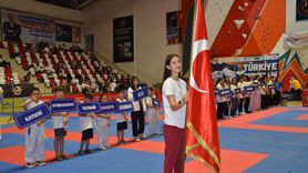 Türkiye Karate Premier Ligi Muş'ta Başladı