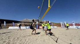 Erciyes'te Plaj Voleybolu Turnuvası Başladı