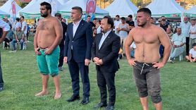 Kızıldağ Karakucak Güreşleri'nde Başpehlivan Mehmet Çelebi