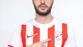 Boluspor, Orta Saha Oyuncusu Burak Topçu ile Anlaşma Sağladı