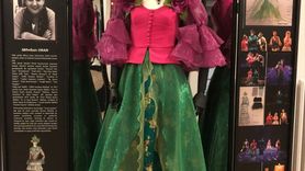 Antalya'da 'Sahnede Bir Dünya' Sergisi Açıldı