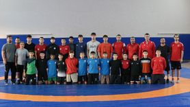 Bolu'da Genç Grekoromen Güreşçiler Balkan Şampiyonası'na Hazırlanıyor