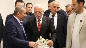 Mustafa Elitaş'tan Kayseri Mobilya Fuarı Ziyareti