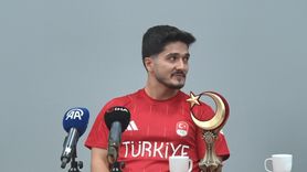 Dünya Şampiyonu Muhammed Furkan Özbek Öğrencilerle Bir Araya Geldi