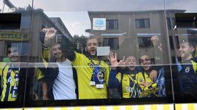 Fenerbahçe Taraftarları Tüpraş Stadı'na Yola Çıktı