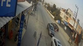 Hatay'da Motosiklet ve Otomobil Çarpıştı