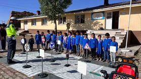 Kars'ta Öğrencilere Trafik Eğitimi