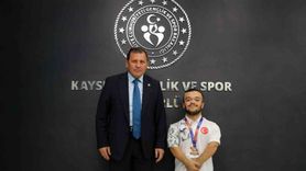 Şampiyondan İl Müdürü Kabakcı'ya Ziyaret