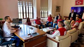 Türk Kızılay, Manisa'daki Hastalara Giysi Yardımında Bulundu