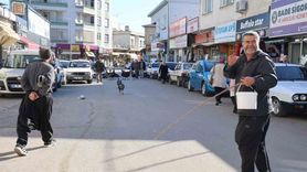 Adana'da Hindilerle Renkli Bir Satış Deneyimi