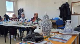 Aslanapa'da Çini Kursu: Geleneksel El Sanatlarına İlgi Artıyor