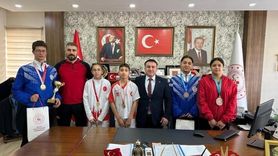 Bilecikli Kick Boks Sporcularından İl Müdürü'ne Ziyaret