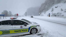 Bolu Dağı’nda Kar Yağışı Ulaşımı Olumsuz Etkiliyor