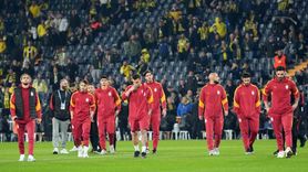 Fenerbahçe vs Galatasaray Derbisi Devam Ediyor