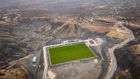 Mardin'de UEFA Standartlarında Futbol Sahası Tamamlanıyor