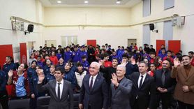 Muş'ta Gençlerle Sporun Geleceği Konuşuldu