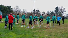 Sakaryaspor'a Vali Doğan ve Başkan Alemdar'dan Destek Ziyareti