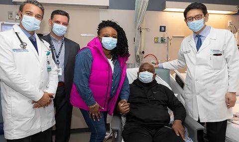 Domuzdan böbrek nakli yapılan kişi hayatını kaybetti