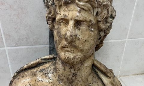 Düzce'de 1800 Yıllık Antik Büst Bulundu