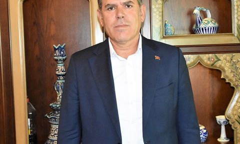 Osmanlı’nın Hereke Halısı, Barış Sarayı İçin Restore Ediliyor