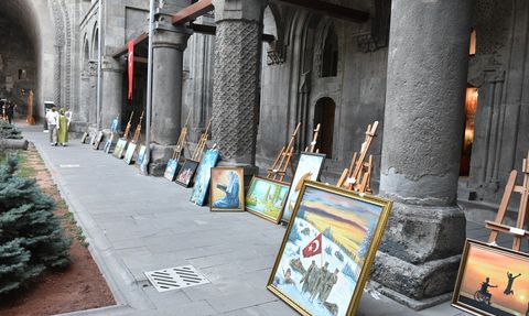 Erzurum'un Tarihi ve Doğası Yağlı Boya Tablo ile Sergilendi