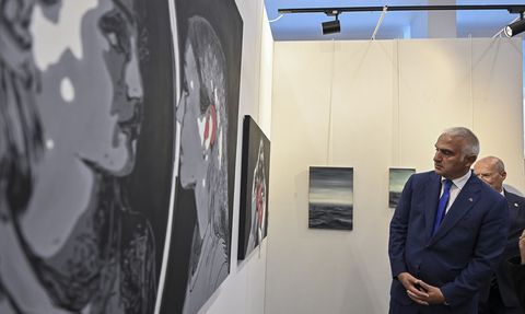 Kültür Bakanı Ersoy Ankara Kültür Yolu Festivali'nde Ziyaretlerde Bulundu