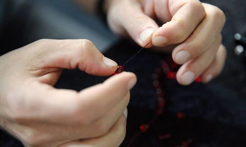 Adana'da 3. Tesbih ve Doğal Taşlar Fuarı Devam Ediyor