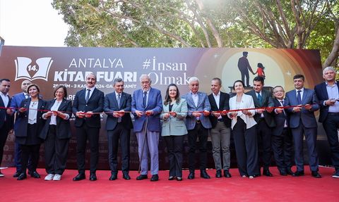Antalya'da 14. Kitap Fuarı Coşkuyla Açıldı
