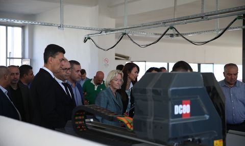 Kahramanmaraş'ta Depremzede Esnafa Destek: Otomatik Kumaş Kesimhanesi Açıldı