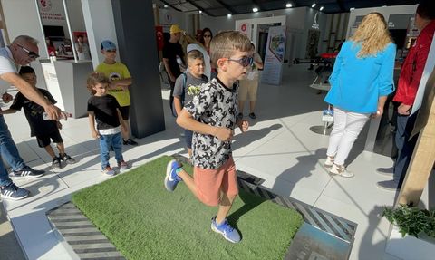 Küçük Ayaklar Koşarak Elektrik Üretti: TEKNOFEST Adana