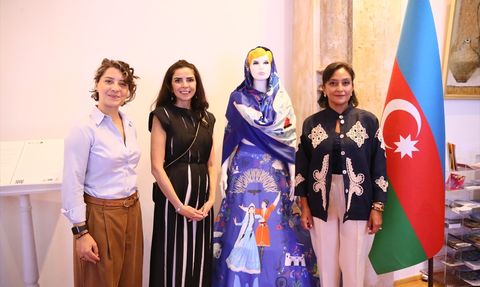 Viyana'da Yapay Zeka ve Sanat Buluşması: 'Dansların Sembolü' Sergisi