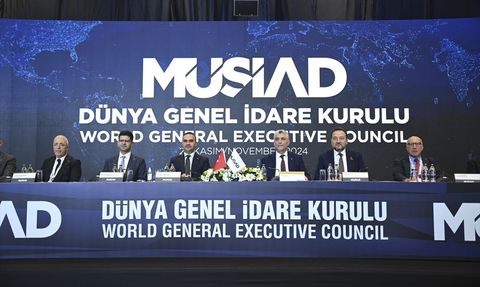 Bakanlar Bolat ve Kacır MÜSİAD Başkanlarıyla Buluştu