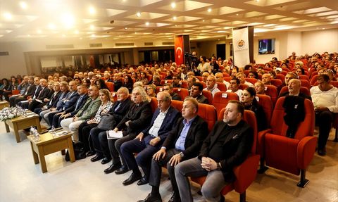 Mersin Kenti Edebiyat Ödülü Murathan Mungan'a Verildi