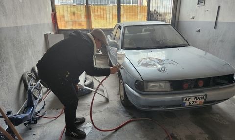 Esra Tuna: Sanayinin Yeni Yıldızı Oto Boyacı Usta