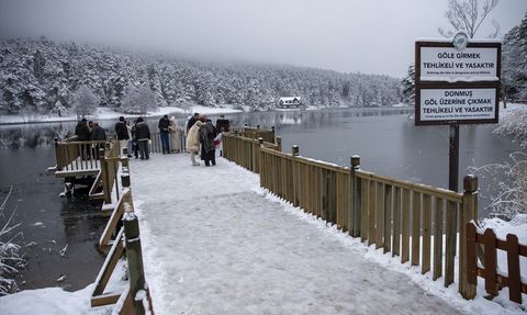 Gölcük Tabiat Parkı'nda Muazzam Kar Manzaraları