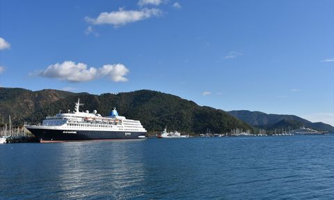 Marmaris'te Yakıt İkmali: Blue Sapphire Kruvaziyeri Limanda