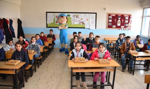 Şanlıurfa'da Çocuklar İçin Neşeli Pizza Festivali