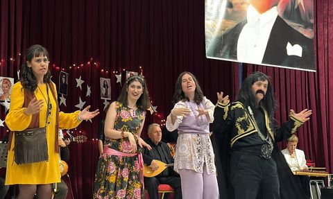 Türk Kızılay, Dünya Engelliler Günü'nü Urla'da Müzikal İle Kutladı